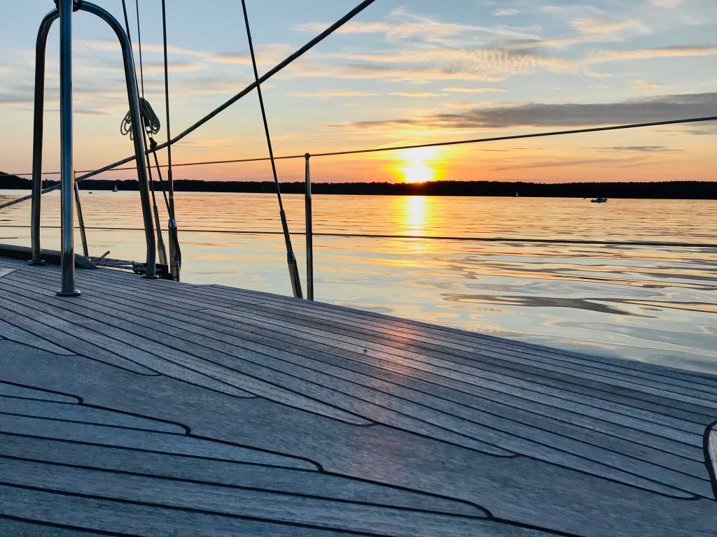 sycb_yacht_sonne Sonnenuntergang auf einer Yacht